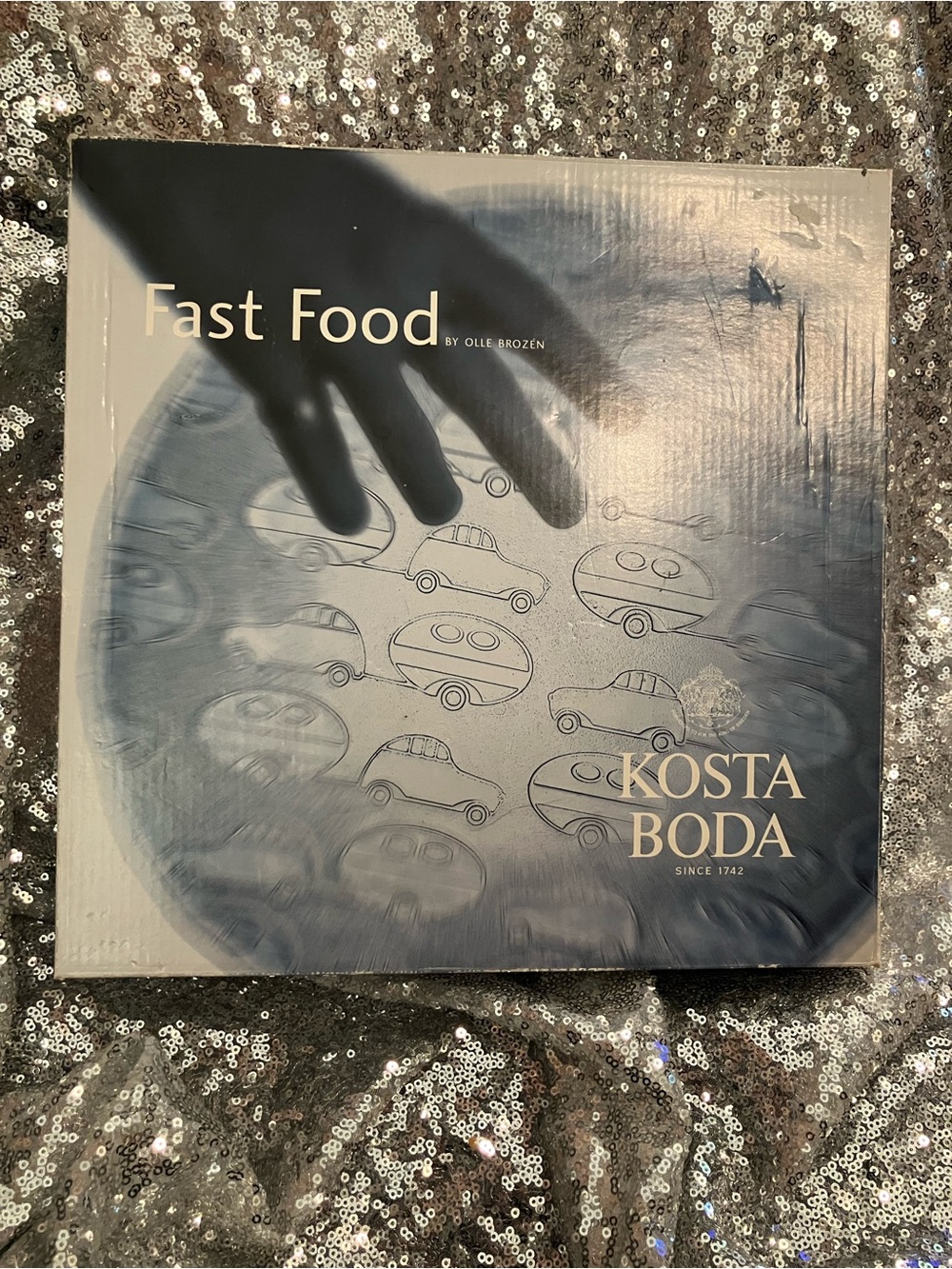 NIB Kosta Boda 11” Inch 'Fast Food' Glass Plate Set